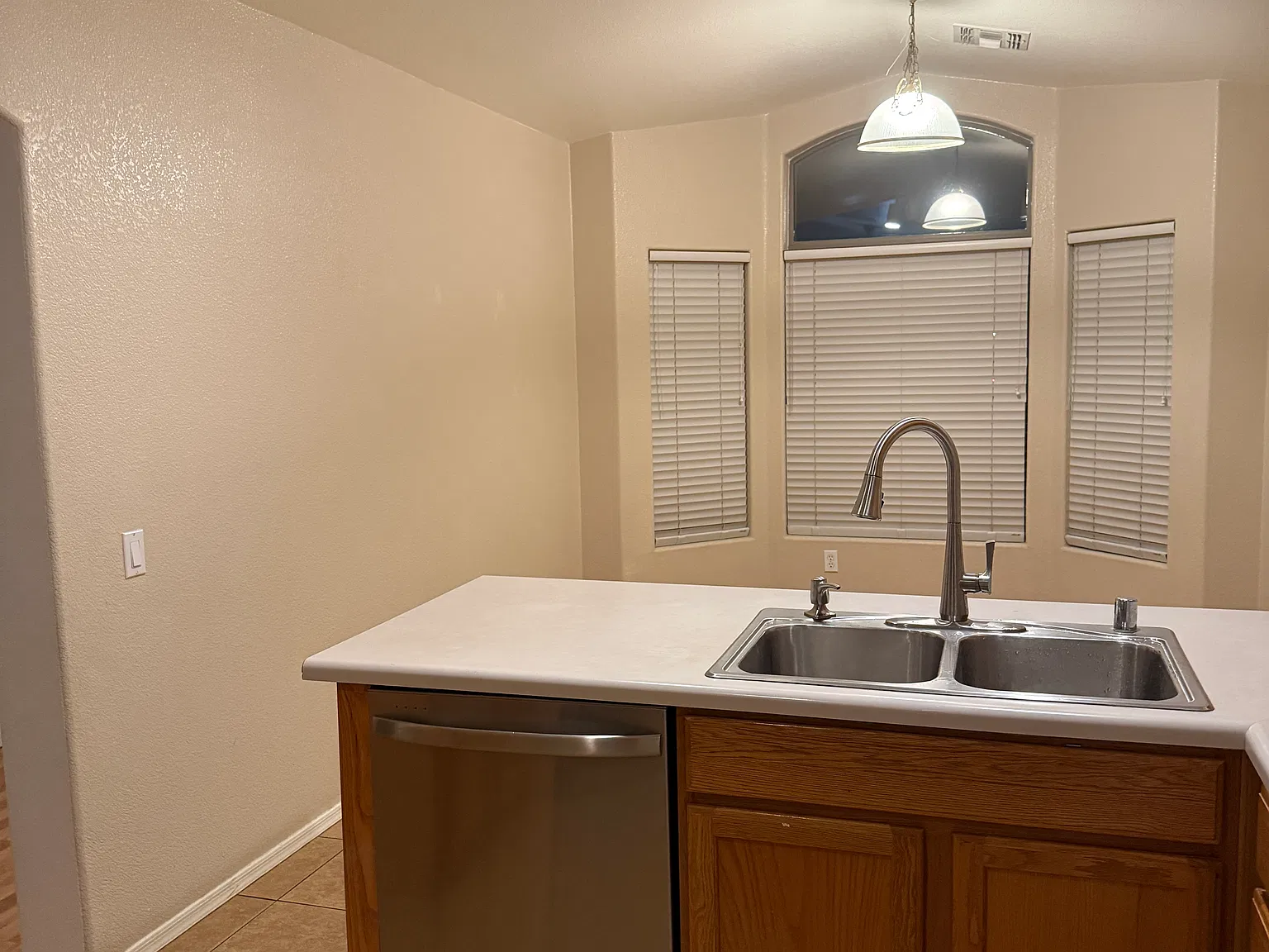 3 bed, 1533 sqft, $2,299 — Photo 3