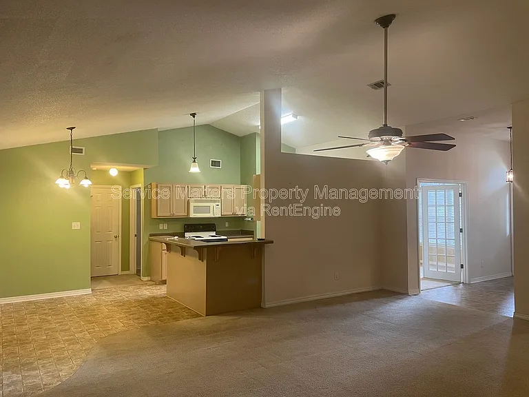 6940 Hardwood Ct — Photo 5