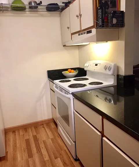 800 N Allen Pl #202 — Photo 5