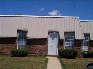 1520 Berkley Cir, Mishawaka, IN 46544