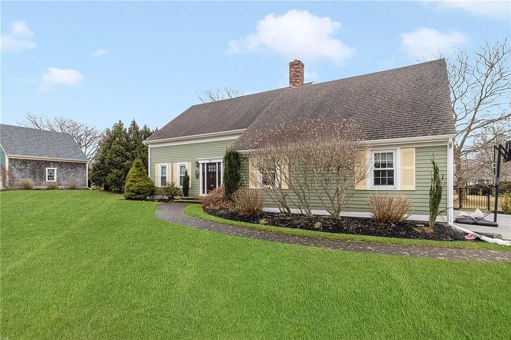 3 bed, 2.5 bath, 2754 sqft, $3,850 — Photo 2
