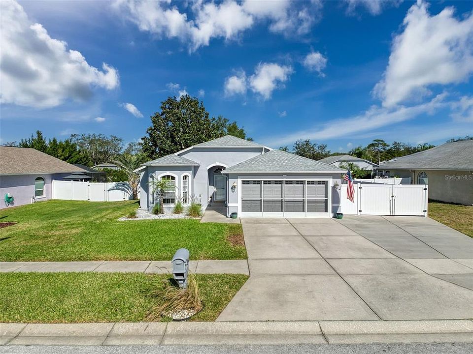 1st image of 10405 COUNTRYWOOD LANE