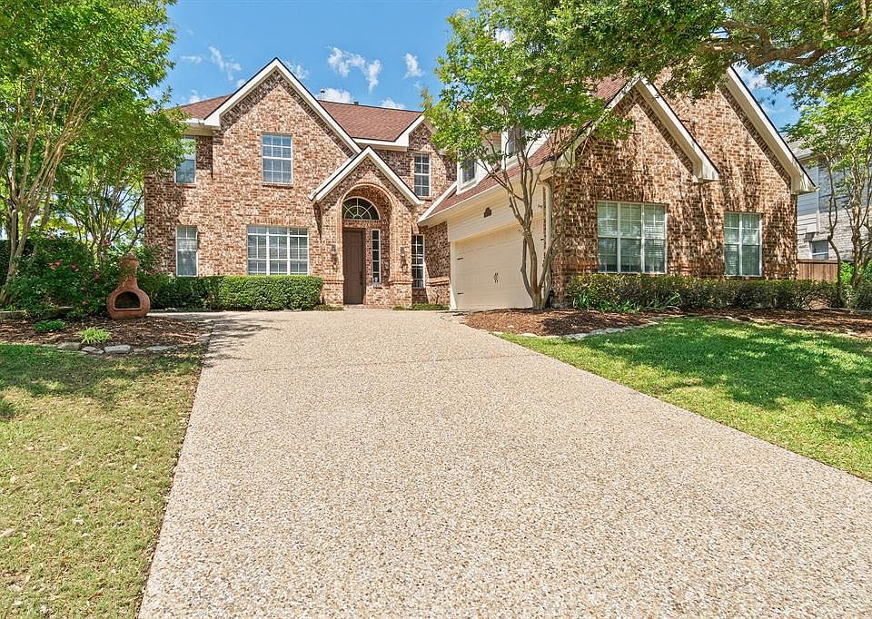 1st image of 2106 Torrey Pines Way