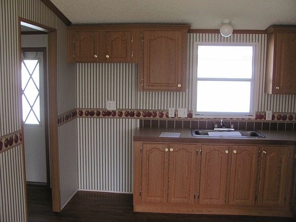 5th image of 357 N Kelley Ave
