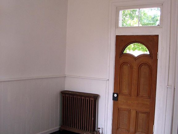 2nd image of 435 N Allegheny St #4