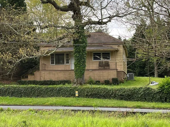1533 Park St NE, Conyers, GA 30012