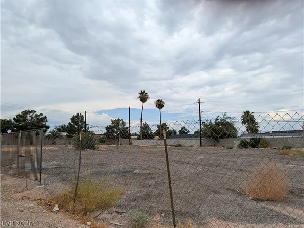 3810 S Sandhill Rd, Las Vegas, NV 89121