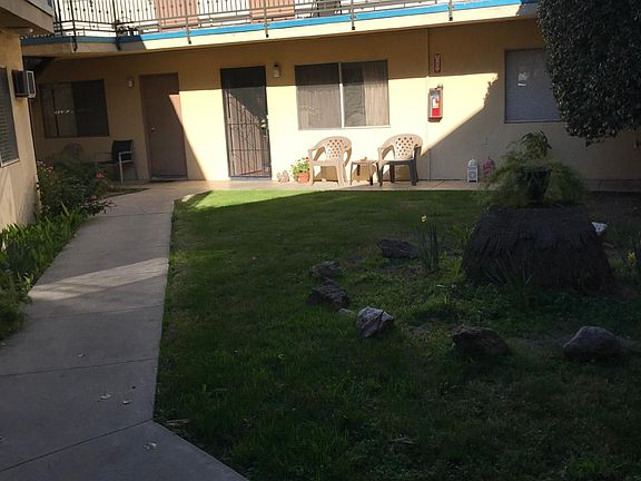 court yard