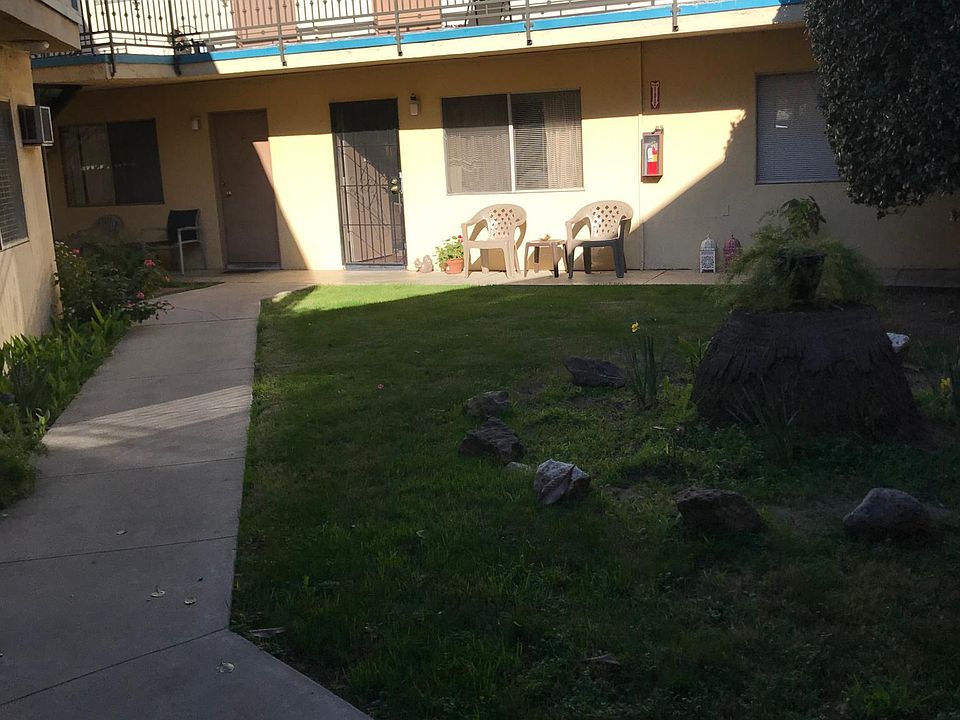 court yard