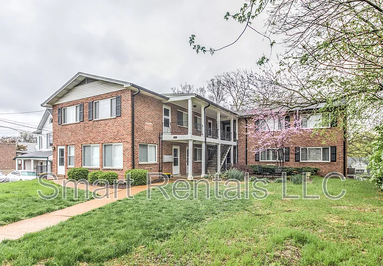 7848 Big Bend Blvd #5 — Photo 11