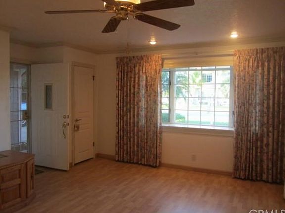 3rd image of 2024 W Clearbrook Ln