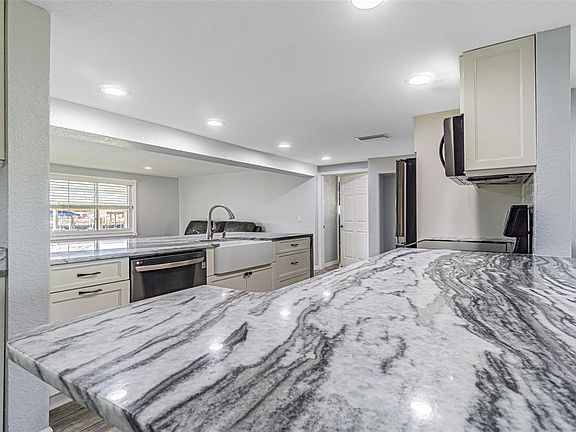 5th image of 1125 FERNWOOD DRIVE