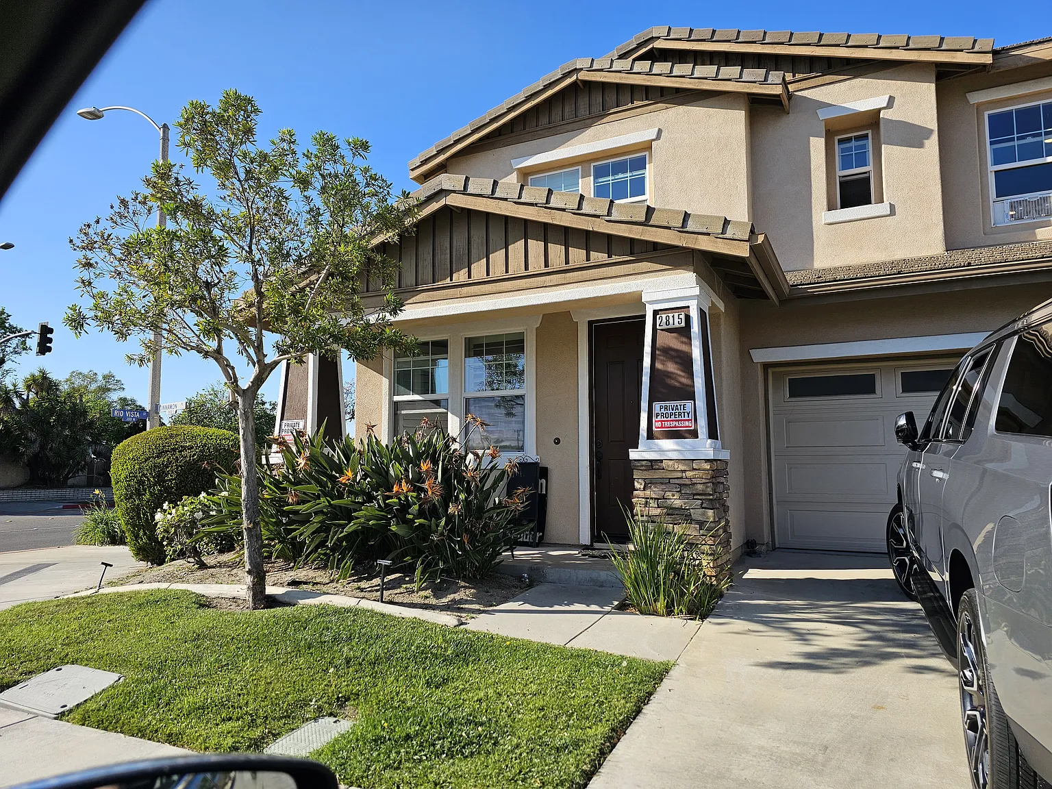 3 bed, 2.5 bath, 2260 sqft, $5,200 — Photo 3