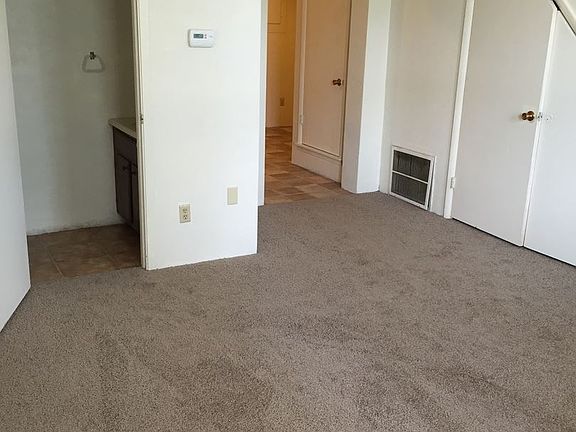4th image of 609 Bellevue St #A