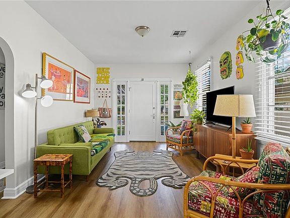 5th image of 411 Lebeau St