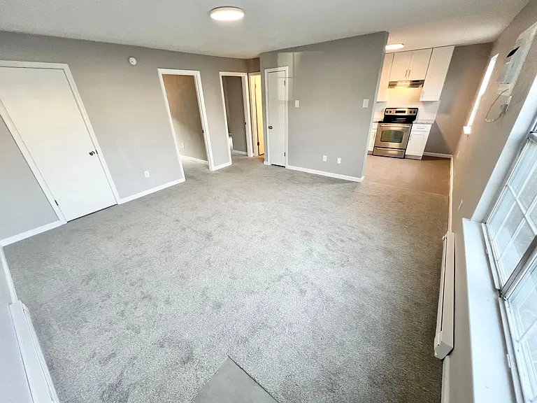 451 Frizzell Ave #D — Photo 18