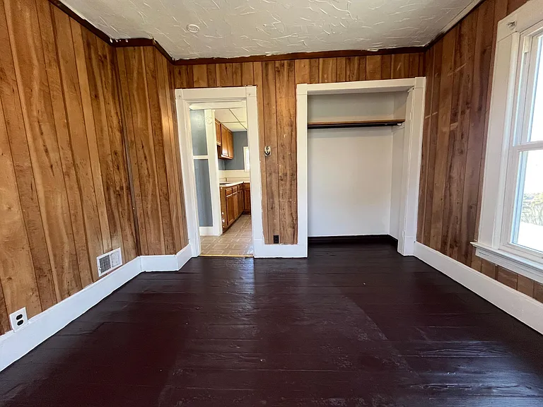 2430 Cudaback Ave #2 — Photo 17