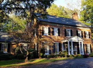 2571 Club Park Rd, Winston Salem, NC 27104