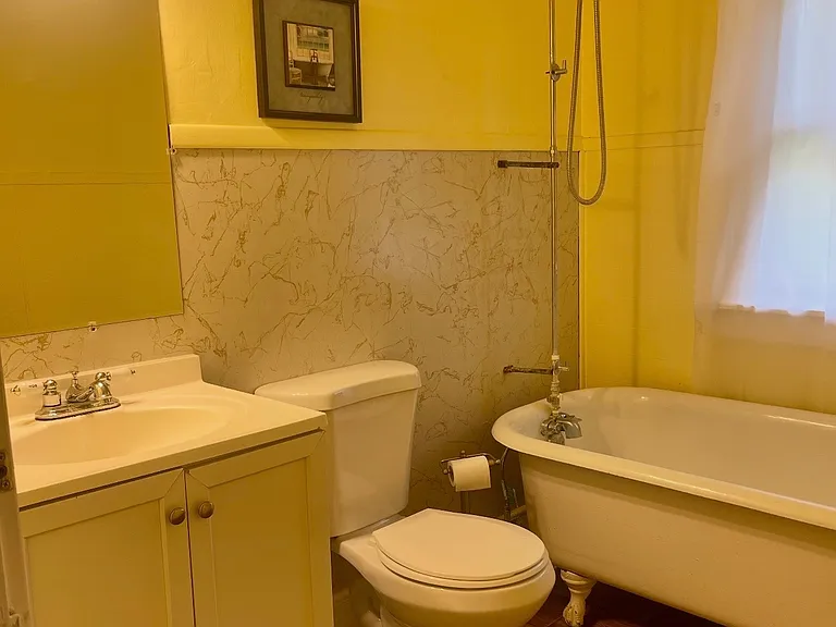 220 Corliss Ave #2 — Photo 7