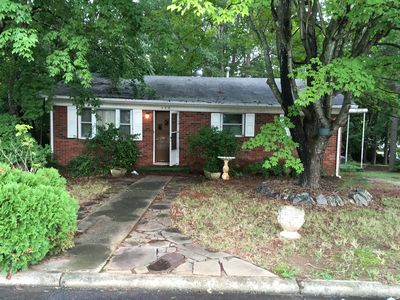 N Wilson St, Statesville, NC, 28677
