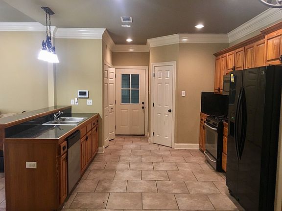 3rd image of 12427 Dutchtown Villa Dr