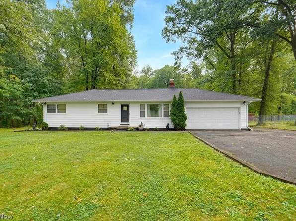 8919 Olde 8 Rd, Northfield, OH 44067