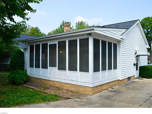 4th image of 4615 Wellington Ave