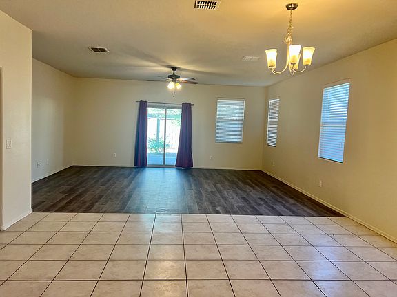 2nd image of 2832 W Huntington Dr