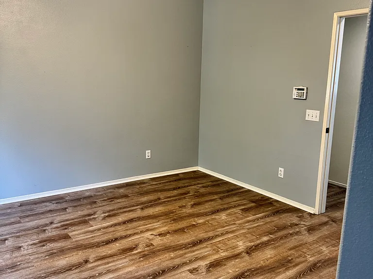 30050 Laurel Creek Dr — Photo 15