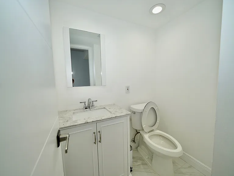 2541 Aragon Blvd #305 — Photo 8