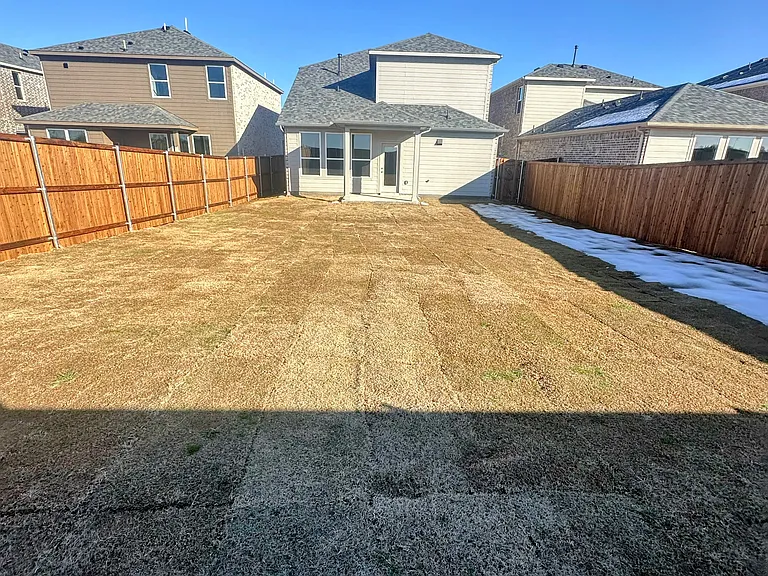 3120 Lucia Way — Photo 23