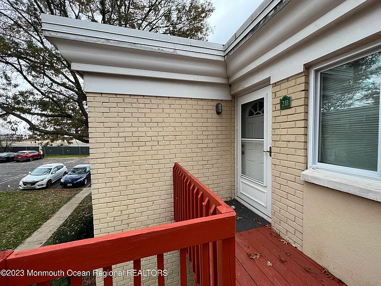 2 Lk Ave — Photo 17