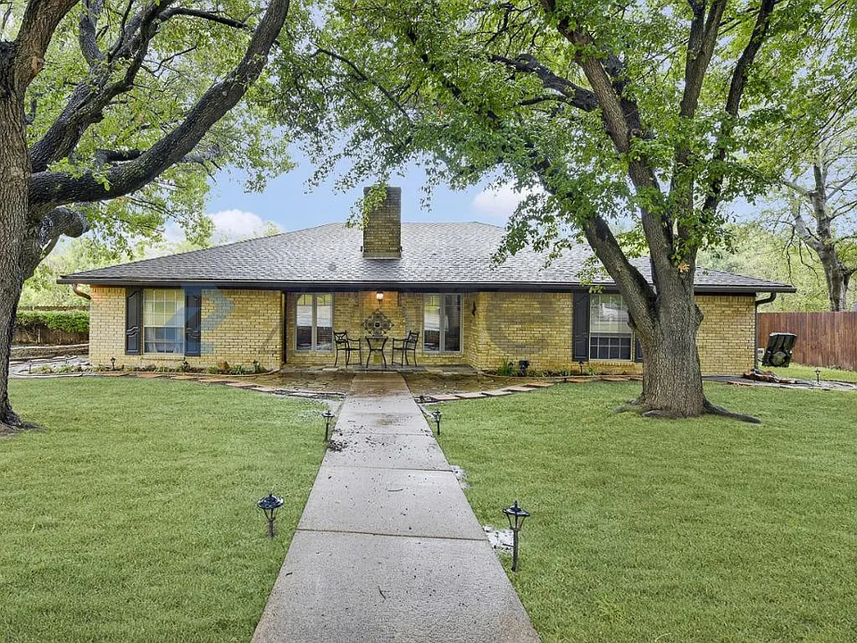 1606 Lancelot Cir
