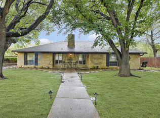 1606 Lancelot Cir, Grand Prairie, TX 75050