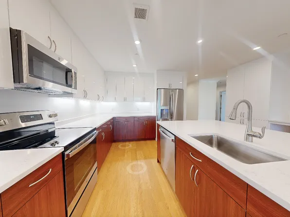 200 Sherman Rd, Chestnut Hill, MA