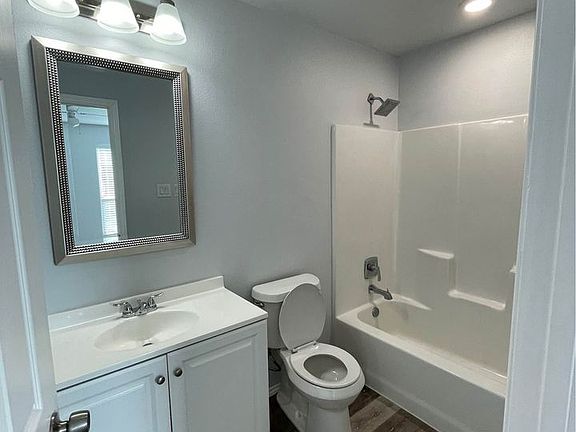 4th image of 1308 N Durant Ave #A