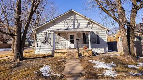 735 S Laura Ave Photo 1