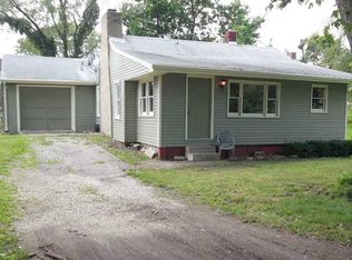 607 Lake Shore Dr, Medway, OH 45341