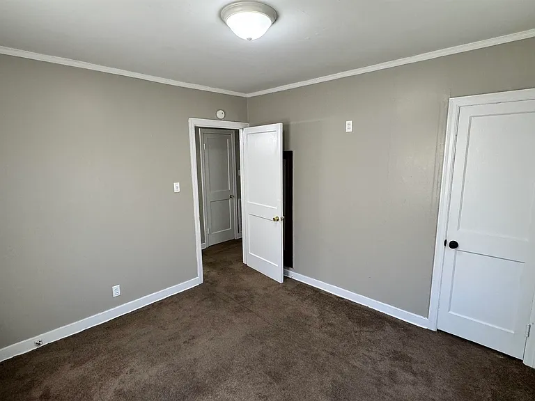 992 Wrenwood St — Photo 7