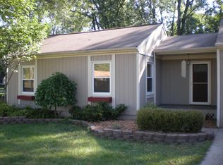 23274 Springbrook Dr, Farmington Hills, MI 48336