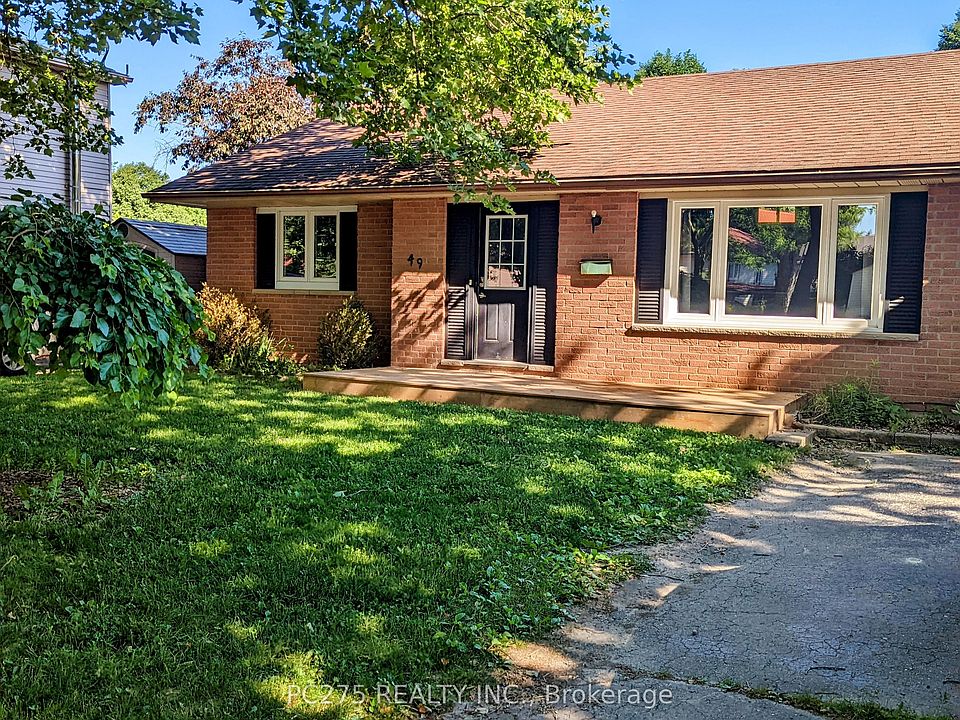 1st image of 49 Caprice Cres