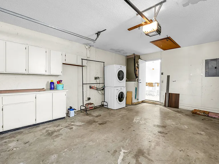23073 SW 56th Ave — Photo 18