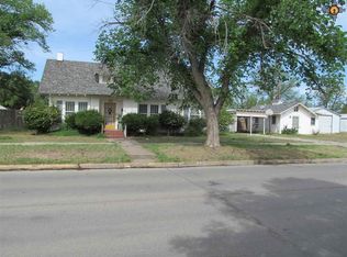 512 S Roselawn Ave, Artesia, NM 88210