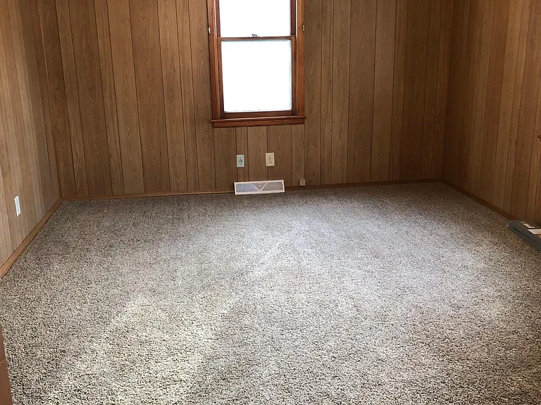 502 Isern St — Photo 3