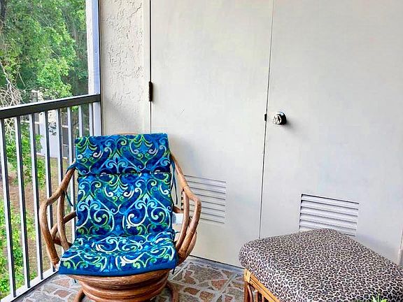 3rd image of 8363 Lake Dr APT 401