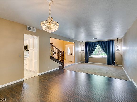 4th image of 2895 Montessouri St