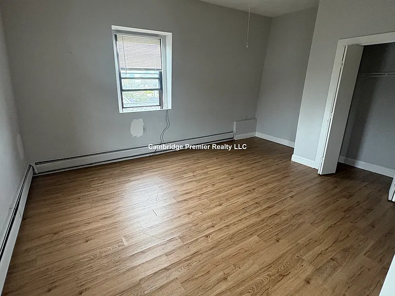 16 Flint St #2 — Photo 2