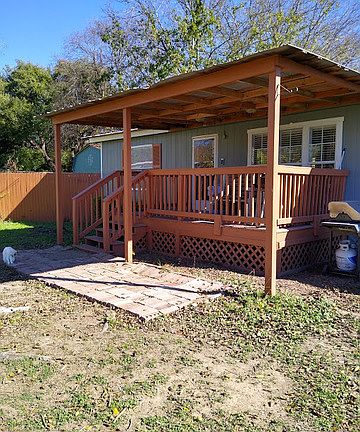 3rd image of 231 Woodcreek Cir