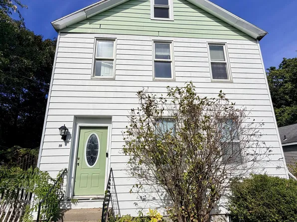 19 Glen Avenue, Watervliet, NY 12189