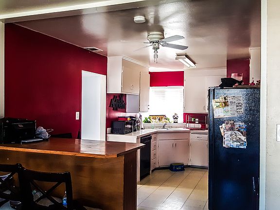 3rd image of 2152 W La Jolla Dr